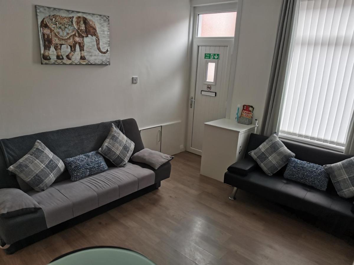 Welcome Home - Close To Town Centre - Full Holiday Home Blackpool Exterior foto